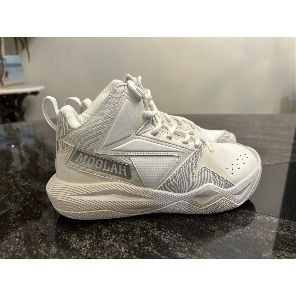 Moolah Press Breaks Youth 6.5 White Basketball Sneakers High Top (213008001)